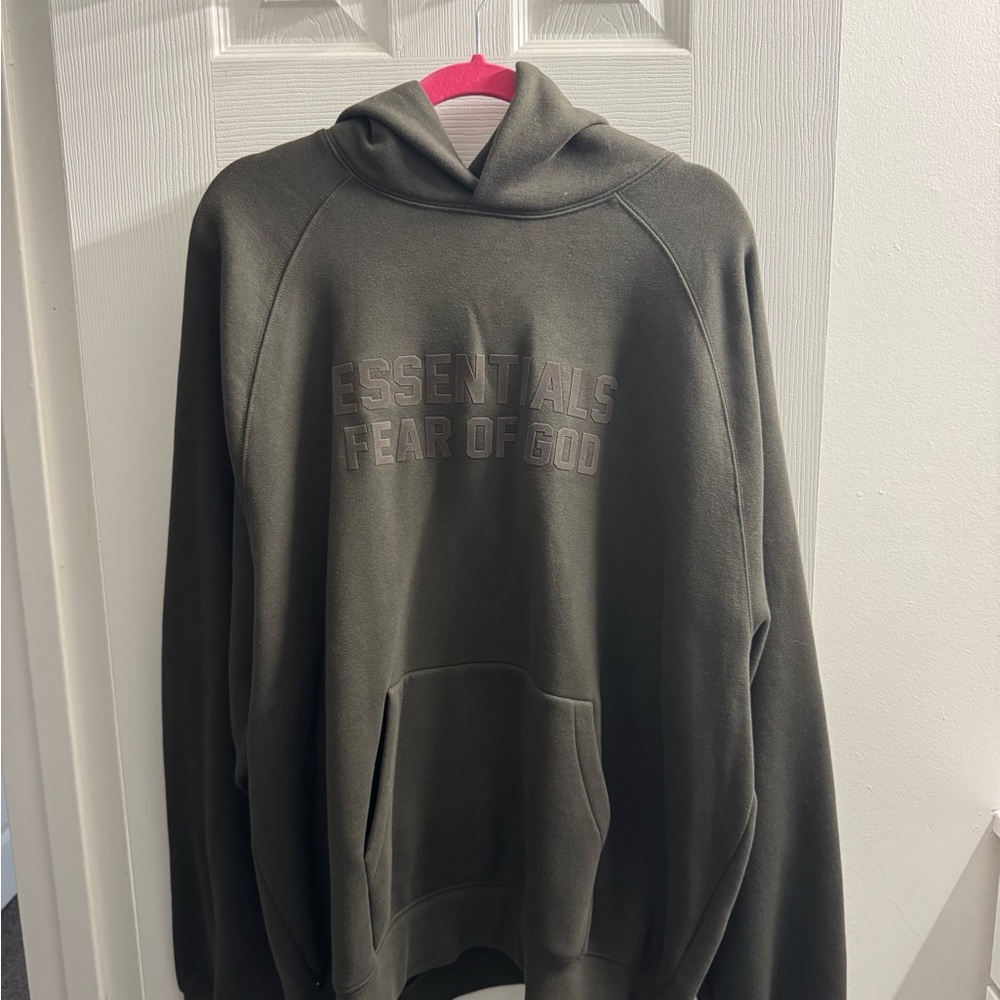 Fear of God ESSENTIALS Off Black Hoodie